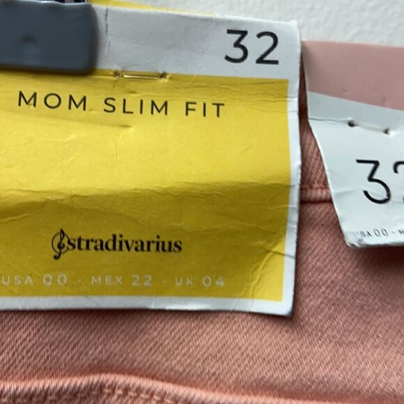 New Stradivarius Mom Fit Jeans in Pink Coral 32 - Picture 9 of 10